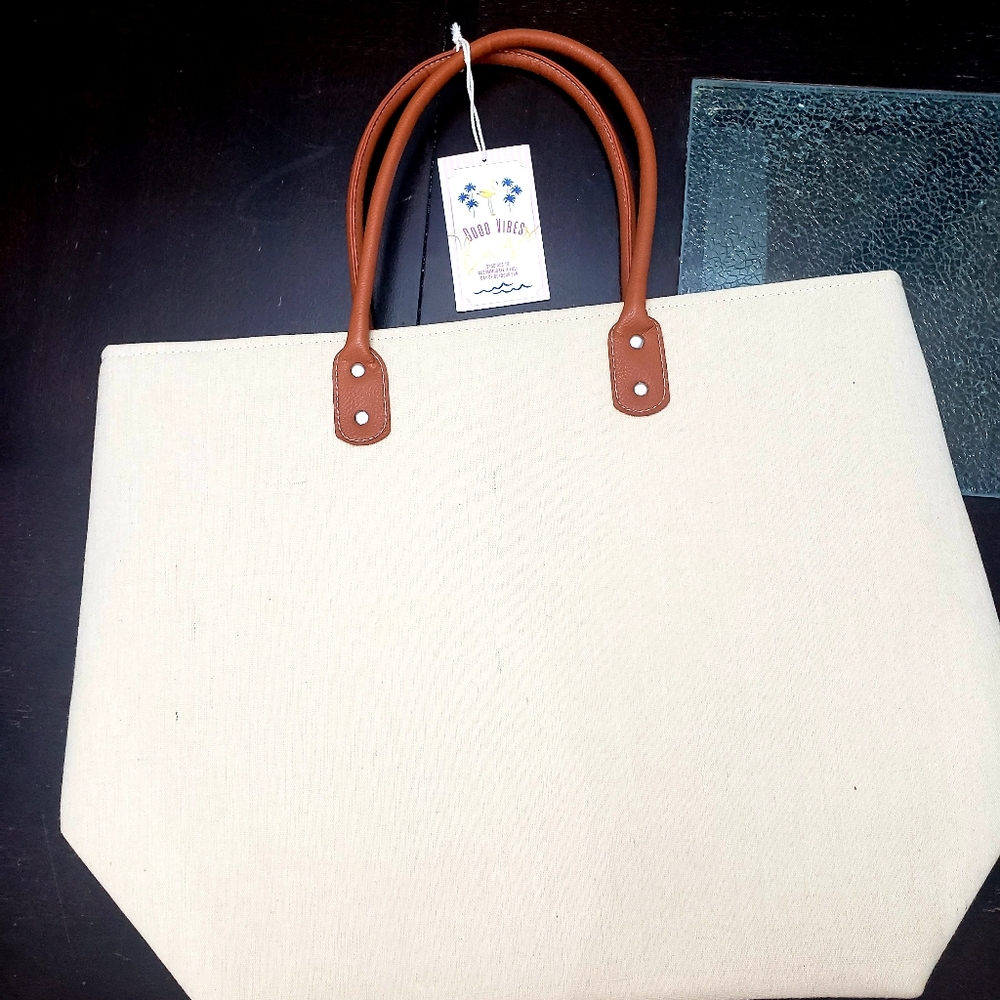 Tote - Picture 2 of 3